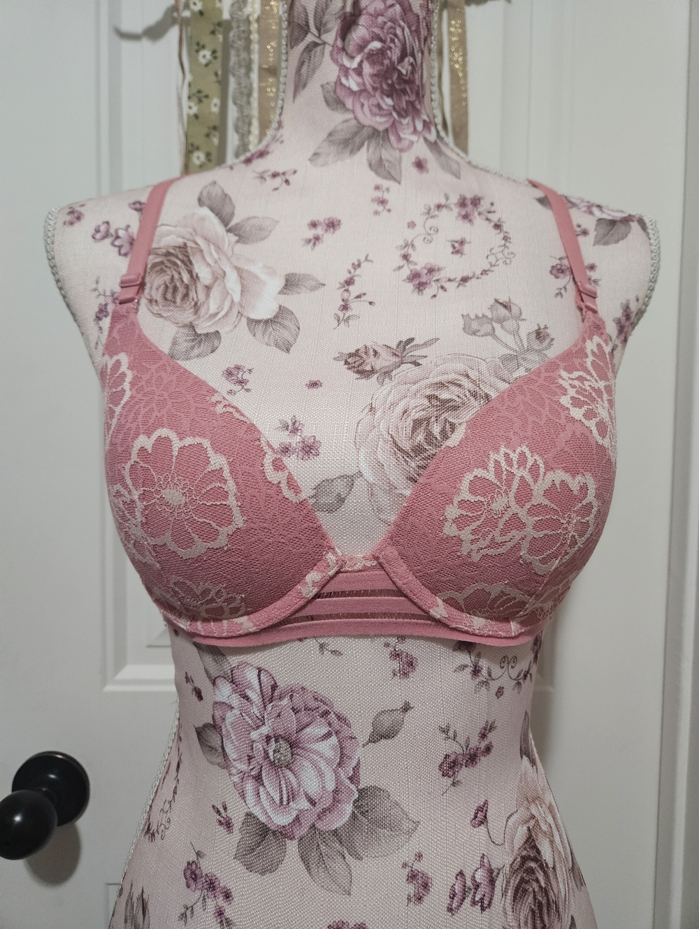 Victoria's Secret PINK Lacernack Bra